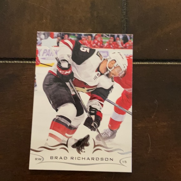 Upper Deck Hockey Cards Set is 6 - Picture 3 of 12